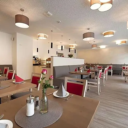Gudrun Hotel 3*